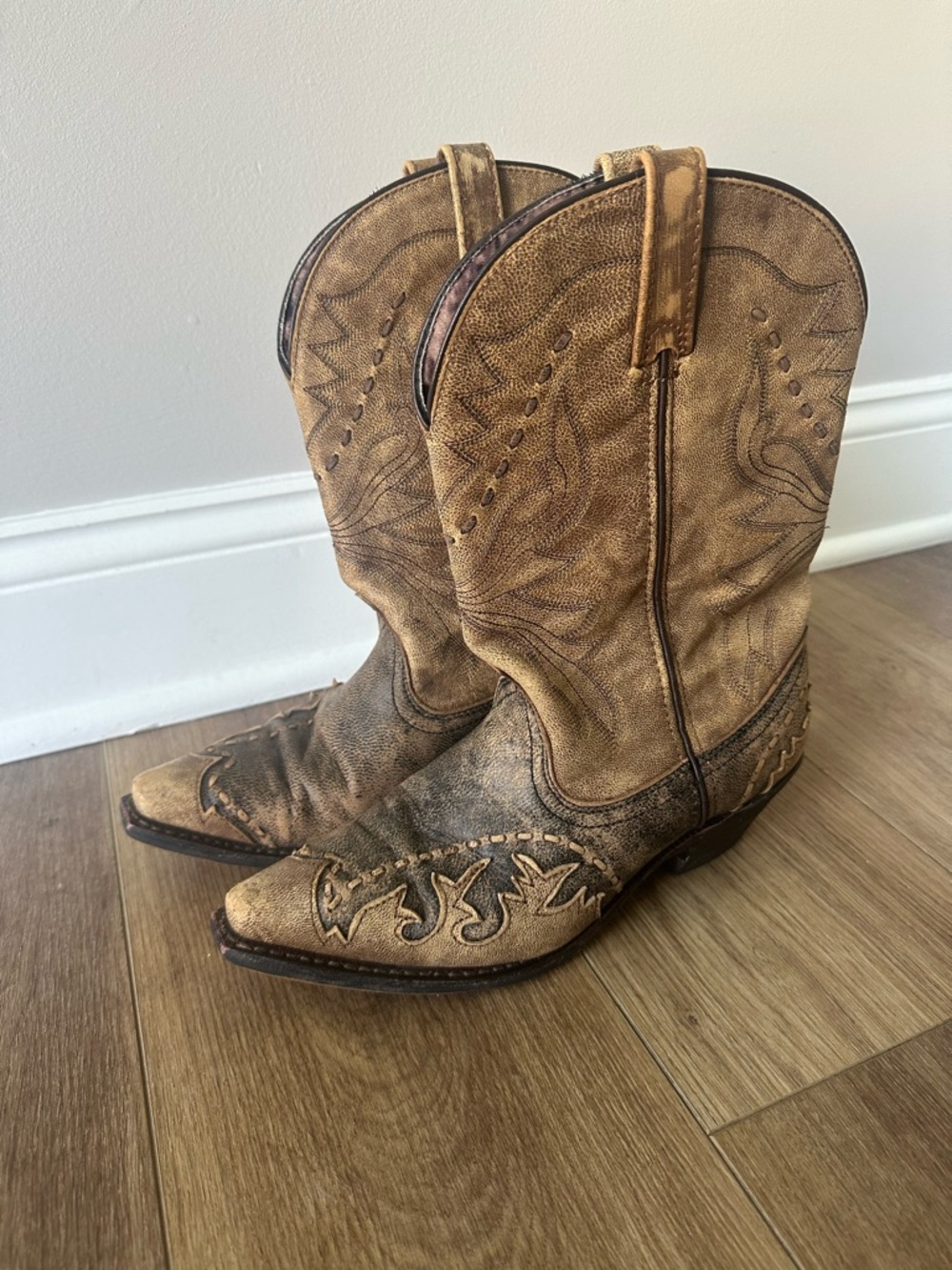 Laredo Western Cowboy Leather Boot Size 9 Cullison Bucklace style number 52142